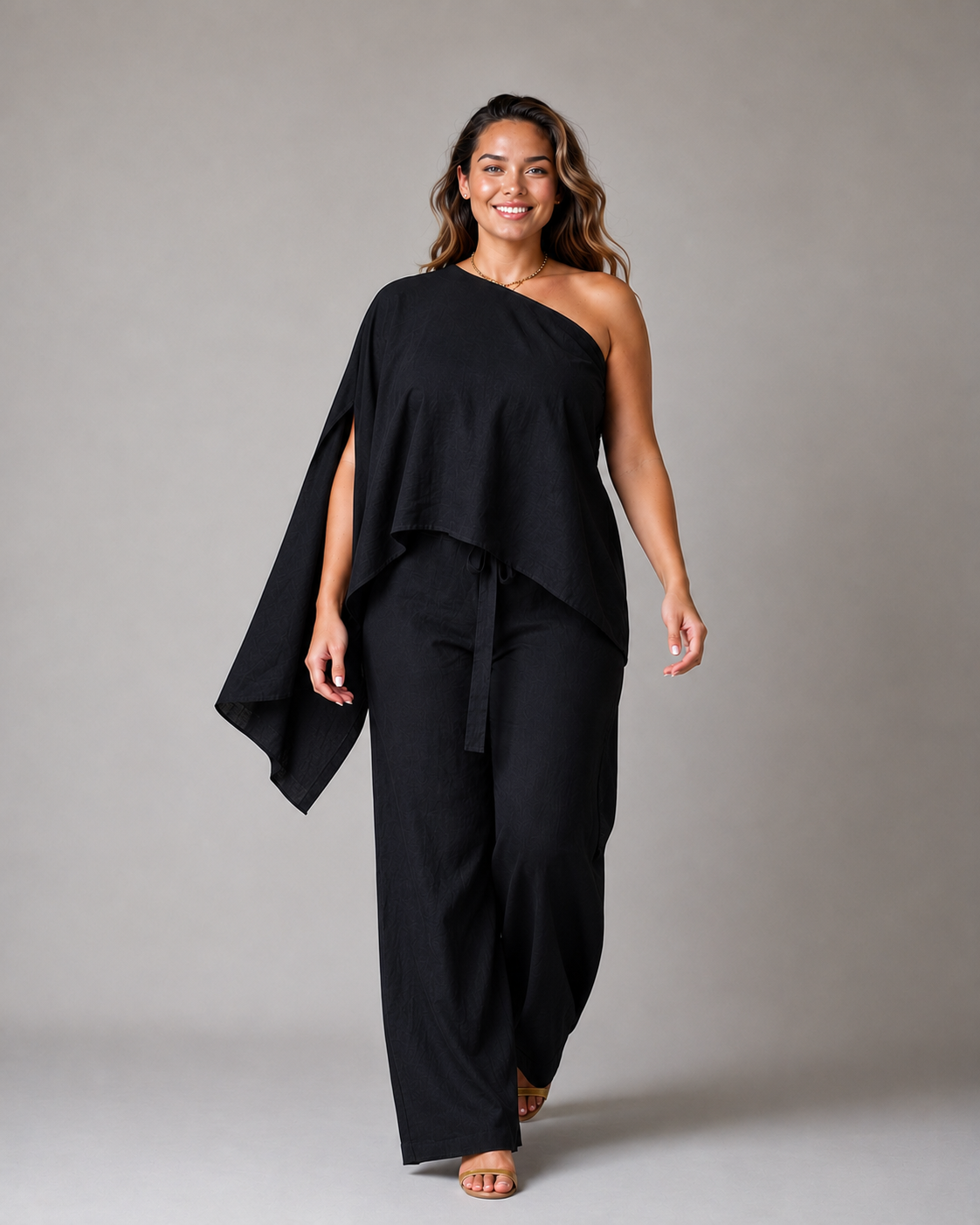 Black_model2 Des:Model is 5’9” and wears size L and US 14