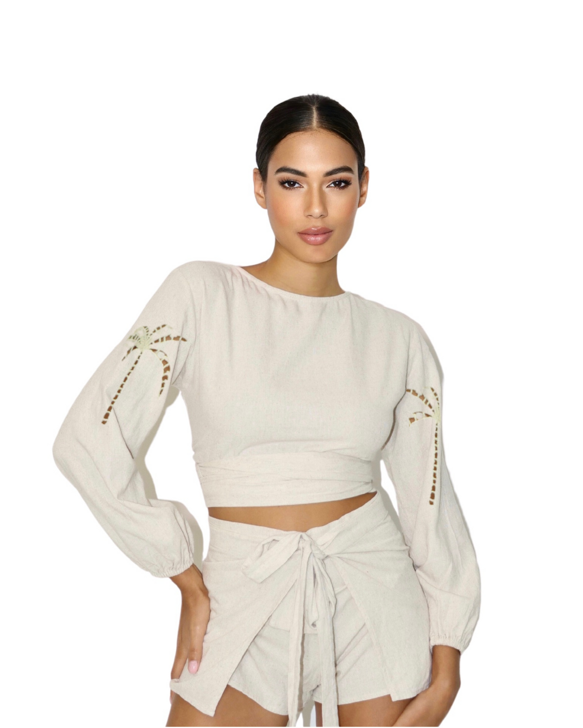 Oatmeal_model1 Des:Model is 5’8” DD Cup and wears size S and US 4