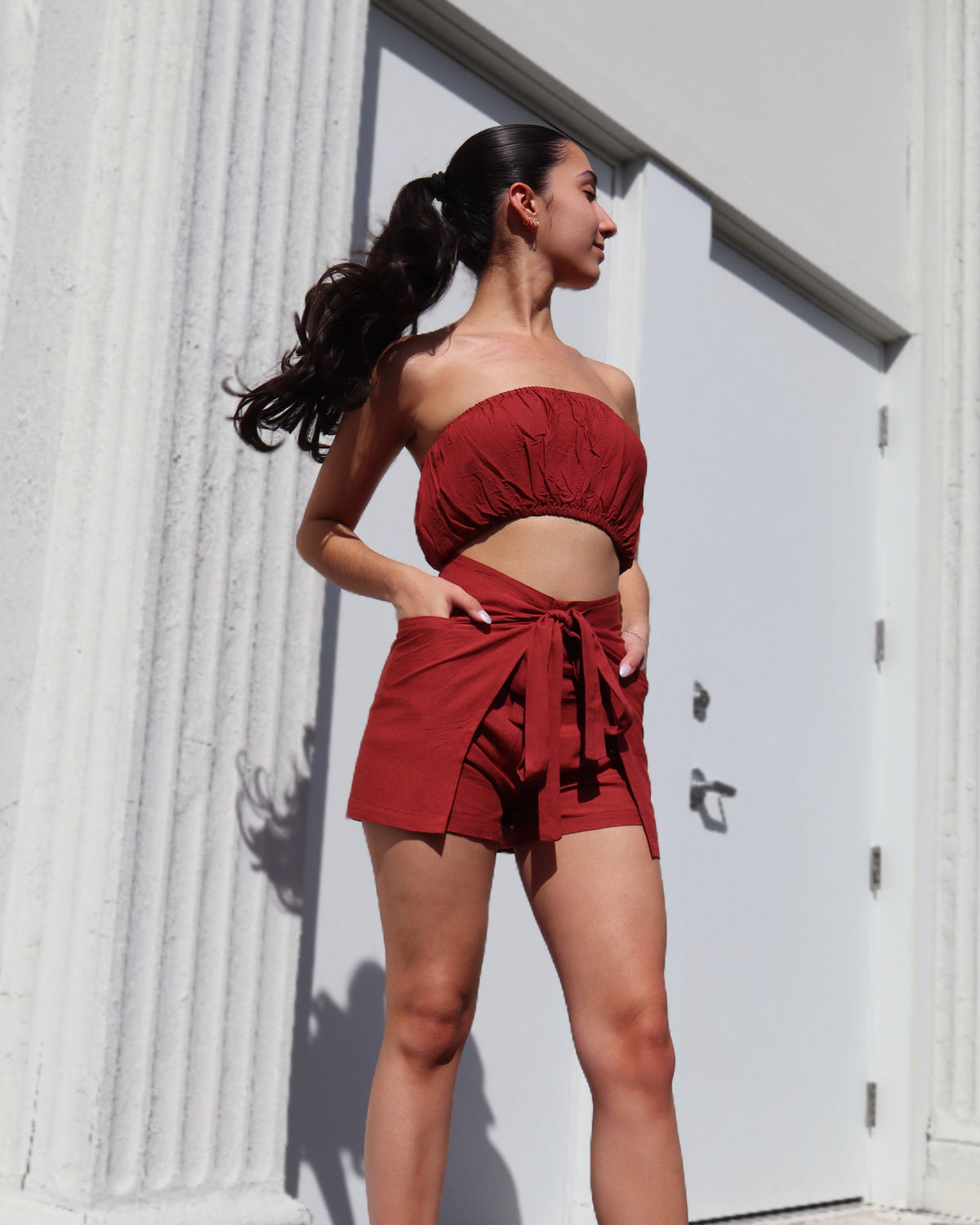 Terracotta_model1 Des:Model is 5’2” A Cup and wears size XS and US 0