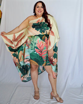 Solstice Green_model2 Des:Model is 5’5” DD cup and wears size XXL and US 20