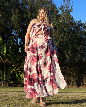 Ruby Bloom (Pre-order 3/15)_model1 Des:Model is 5’9” and wears size L and US 14