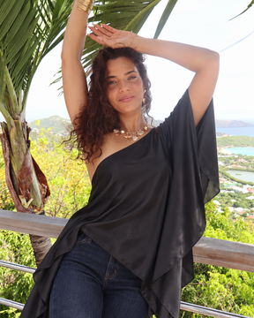 Black_model1 Des:Model is 5’8” A cup and wears size XS and US 2