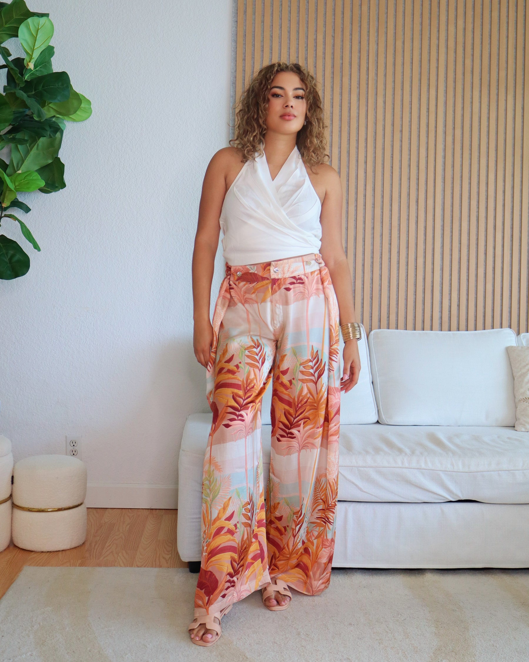 Solstice Orange_model4 Des:Model is 5’8” DD cup and wears size M and US 8