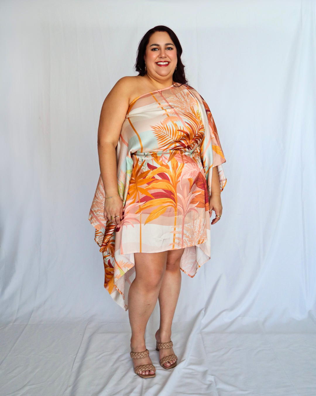 Solstice Orange (Pre-order 5/30)_model2 Des:Model is 5’5” DDD cup and wears size 2XL and US 18