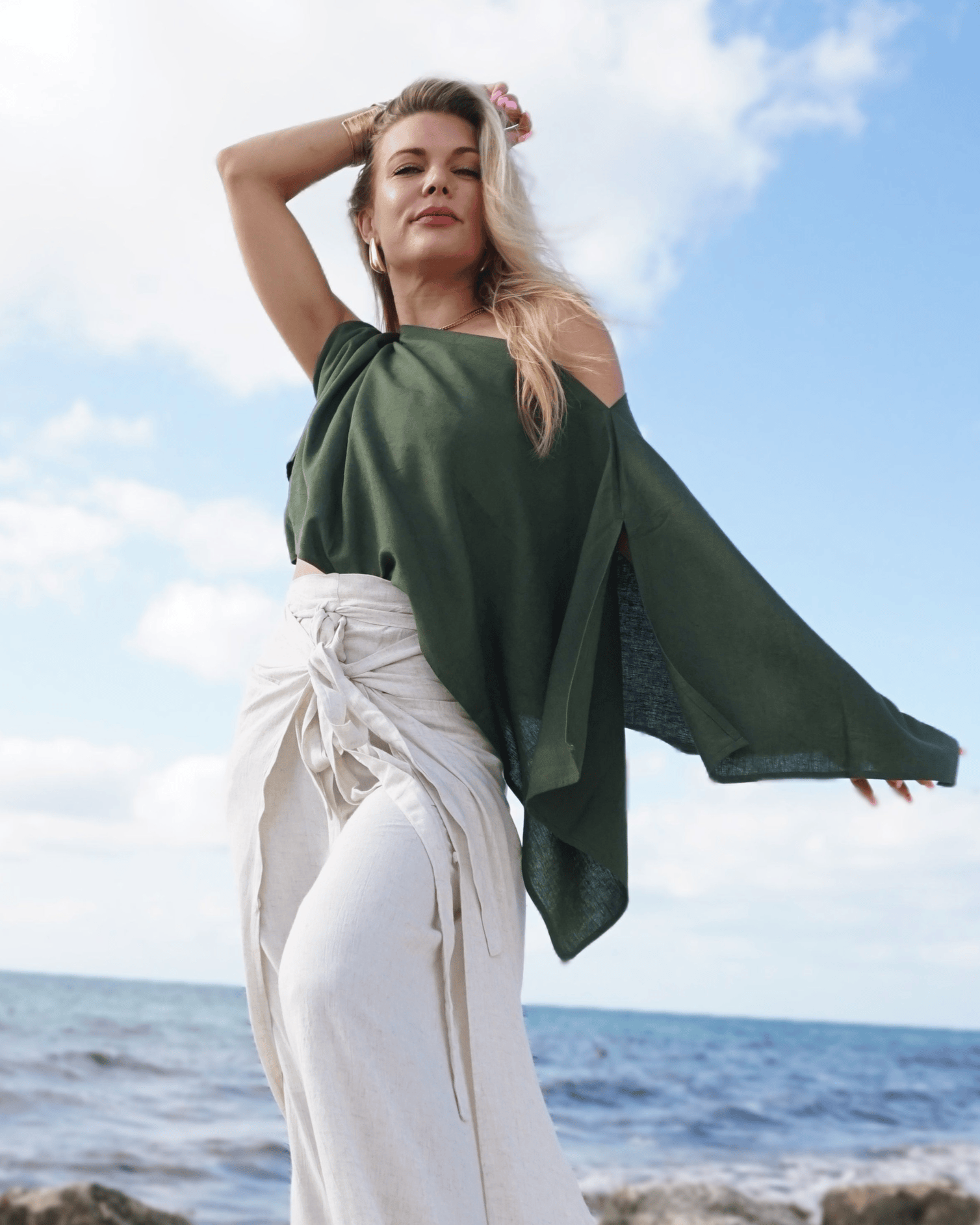 Olive Green (Pre-order 5/30)_model1 Des:Model is 5’7” A cup and wears size XS and US 2