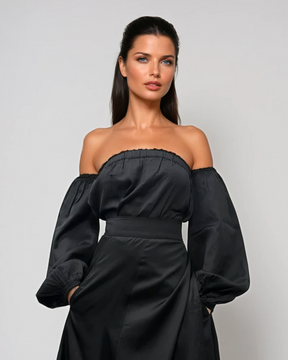 Black_model1 Des:Model is 5’6” B Cup and wears size XS-S and US 2