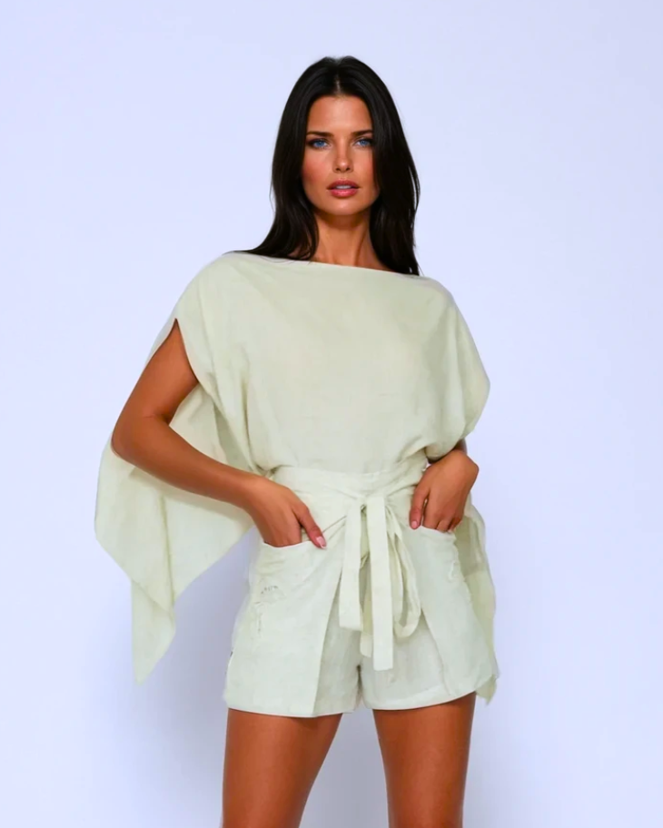 Oatmeal_model1 Des:Model is 5’7” B cup and wears size XS and S and US 2