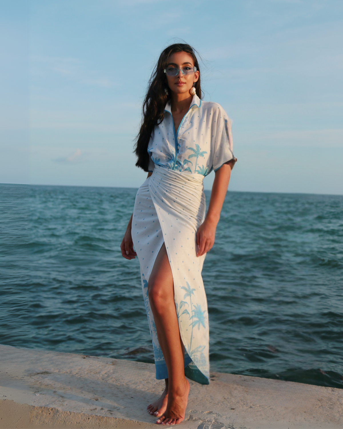 Palma Blue / Palma Green_model1 Des:Model is 5’8” DD cup and wears size XS and US 2