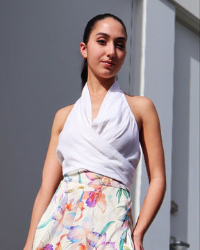 White Linen (Pre-order 5/30)_model1 Des:Model is 5’2” A cup and wears size XS and US 0