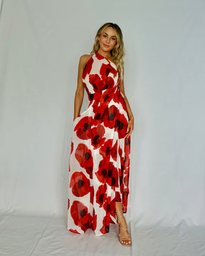 Red Poppy_model1 Des:Model is 5’3” DD cup and wears size XS-S and US 0