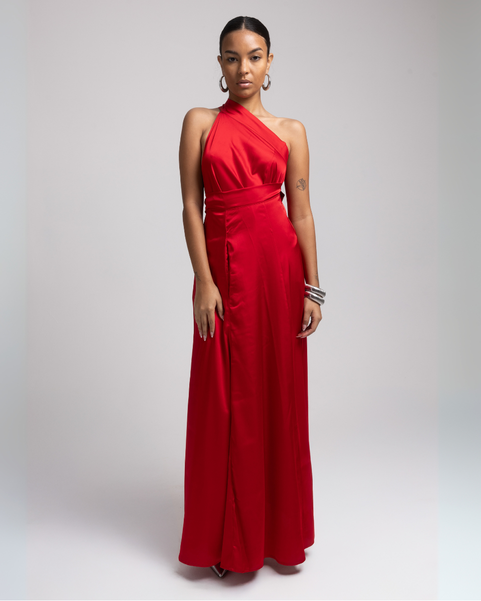 Red_model1 Des:Model is 5’7” and wears size XS and US 0