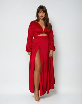 Red_model2 Des:Model is 5’9” and wears size L and US 14