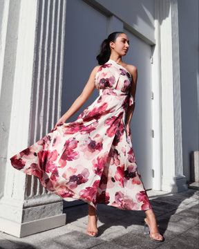 Ruby Bloom_model1 Des:Model is 5’2” and wears size XS and US 0