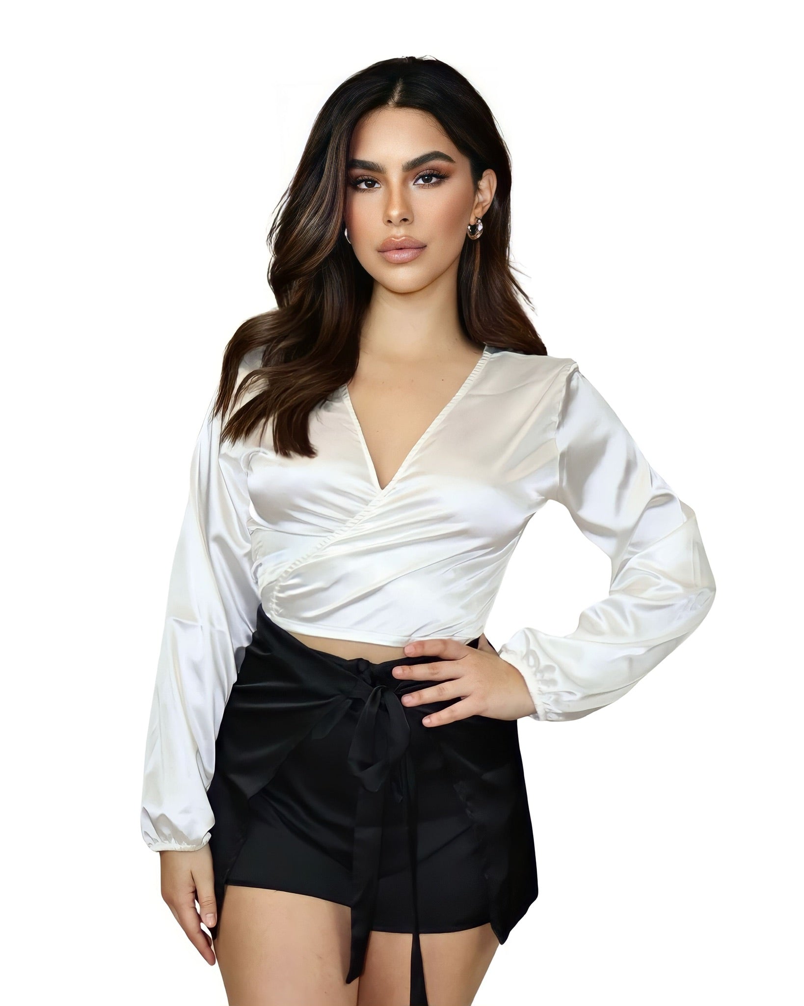 Ivory_model1 Des:Model is 5’5” C cup and wears size S-M and US 4